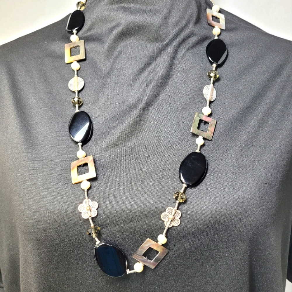 MOTHER OF PEARL Multicolored Multi-Textured Necklace 15-18 INCH